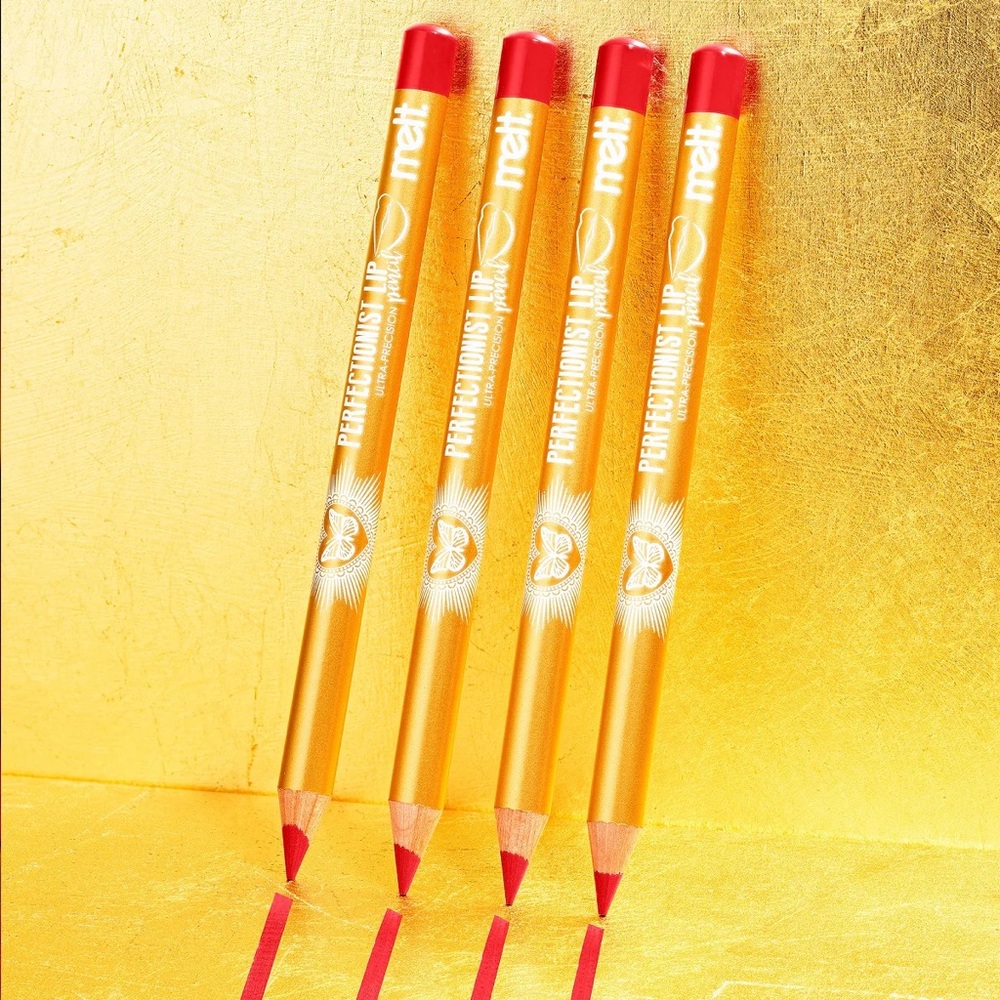 MELT Cosmetics Perfectionist Ultra Precision Lip Liner Pencil CORAZÓN Red NEW
